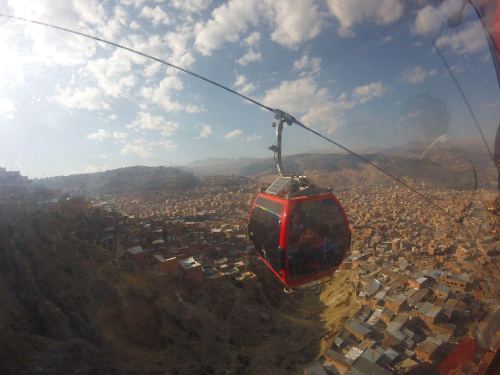 Red line cable cars to El Alto.